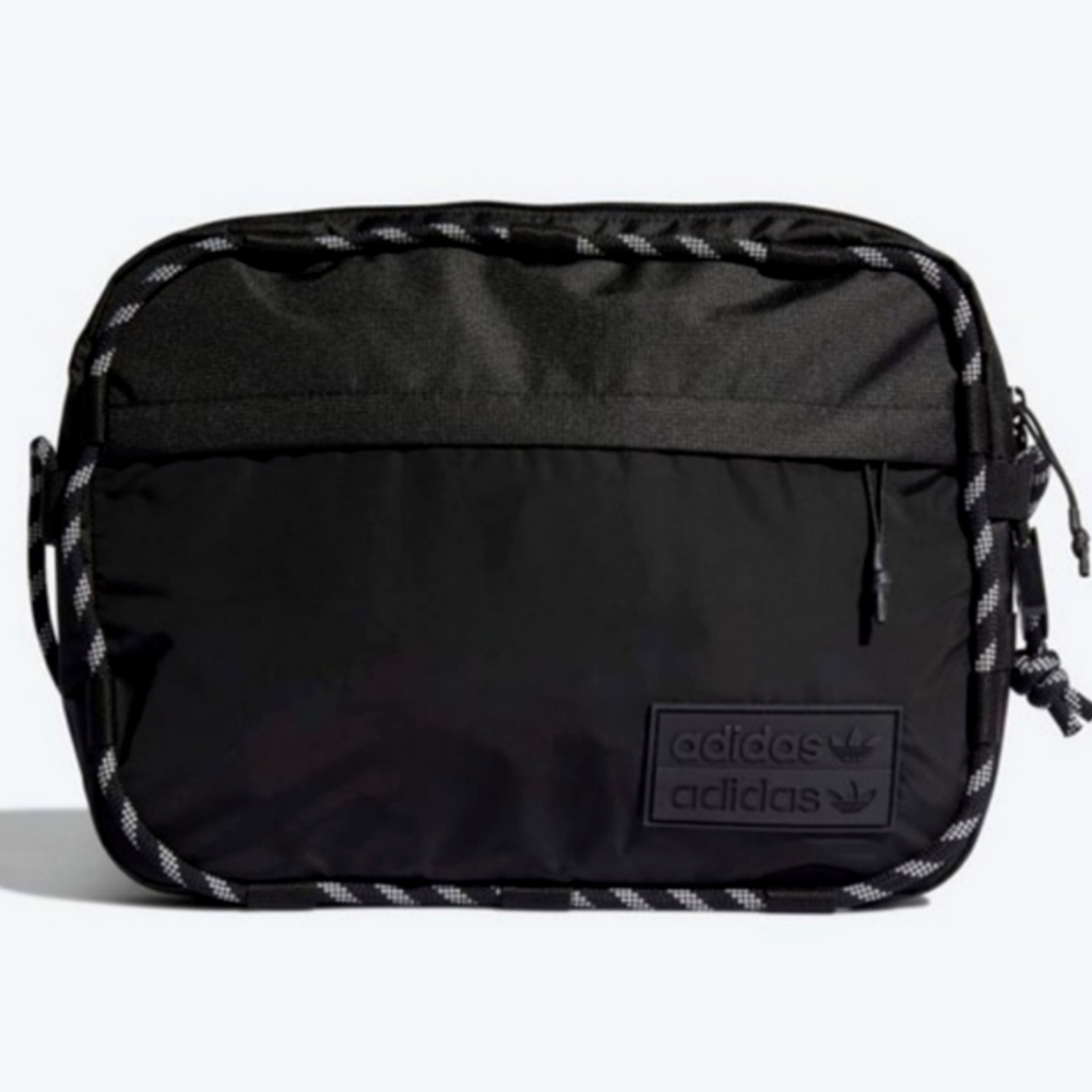 Adidas RYV Airliner bag